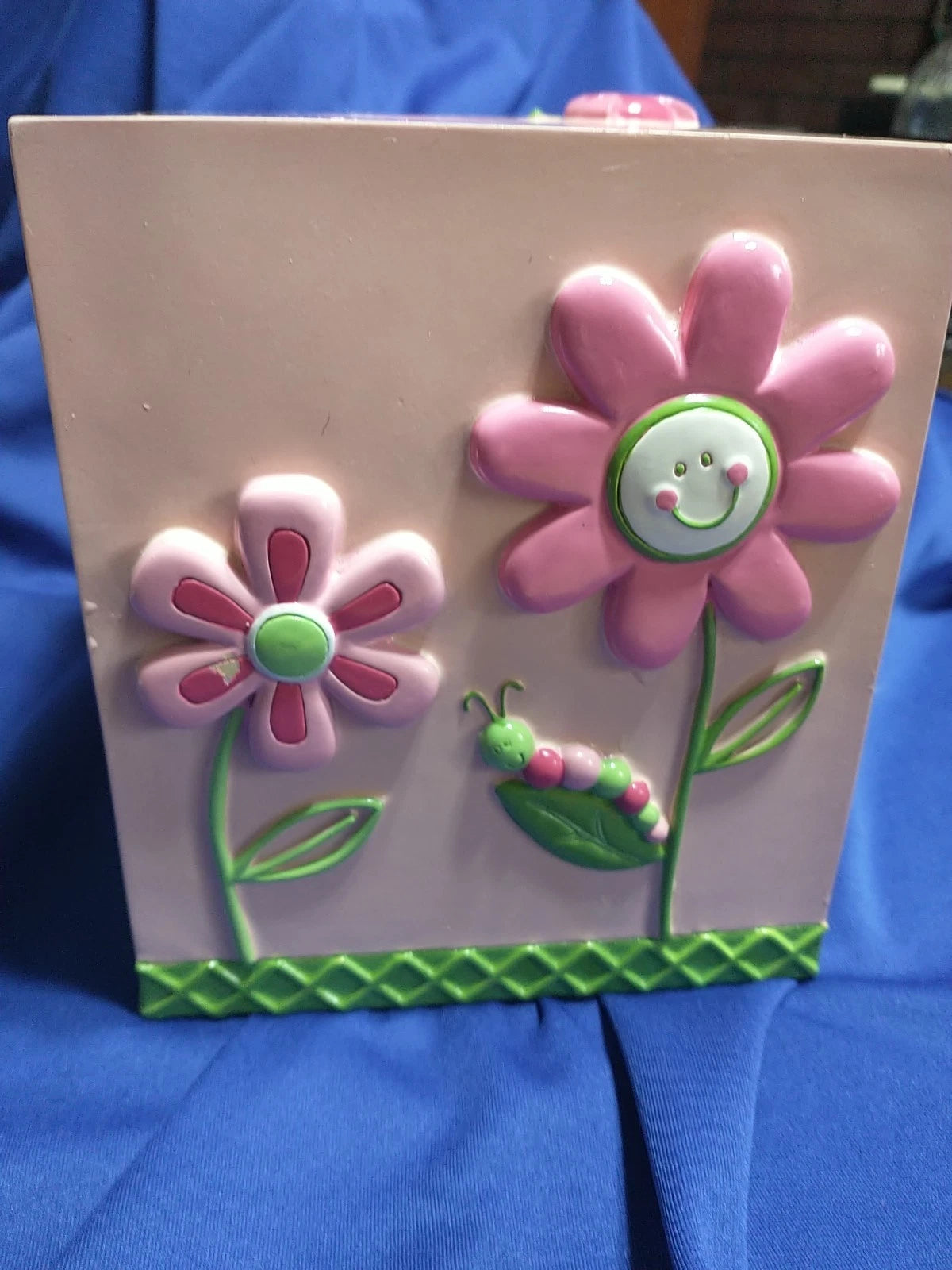 KH BUTTERFLY GARDEN TISSUE BOX COVER PINK FLOWERS CATERPILLAR LADY BUG RESIN | eBay