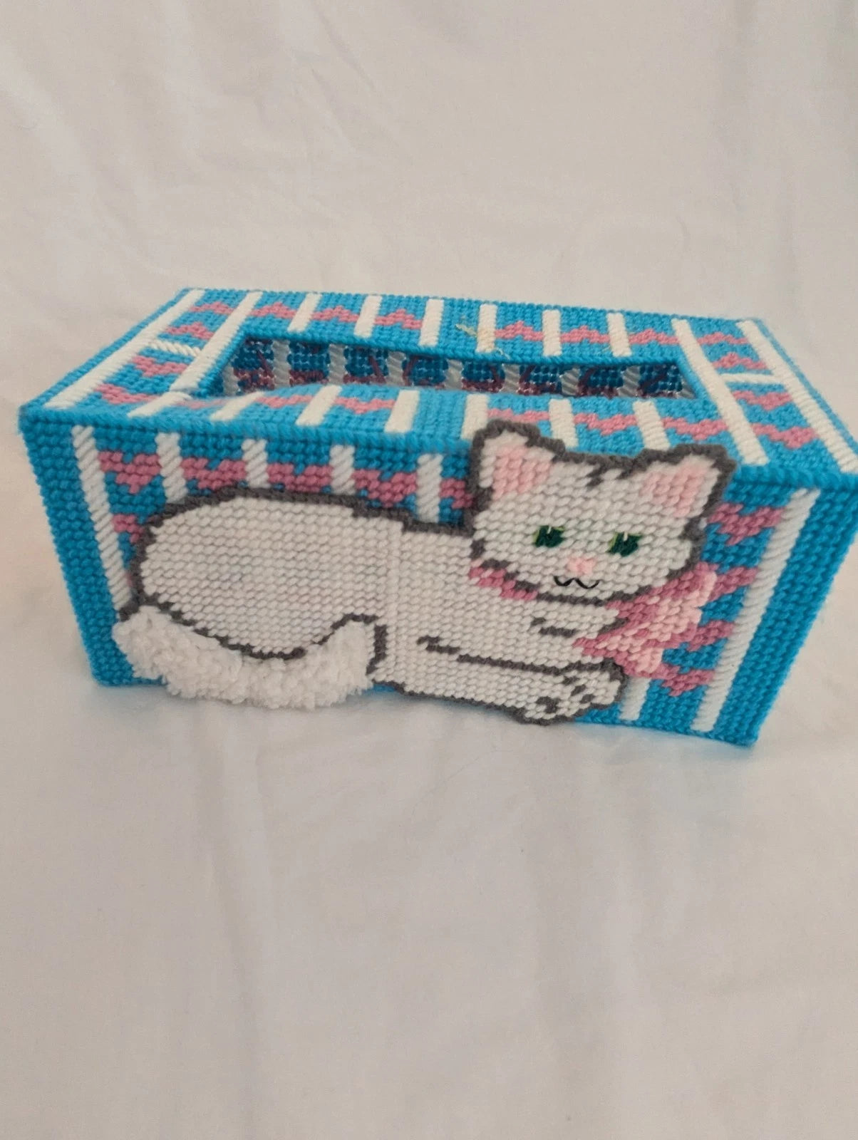 Cottagecore Plastic Canvas Tissue Box Cover Vintage Cat- Pink and Blue, 1980s | eBay