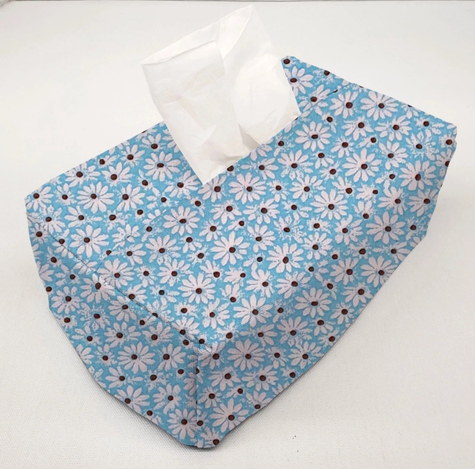 Crazy for Daisies Tissue Box Cover | eBay