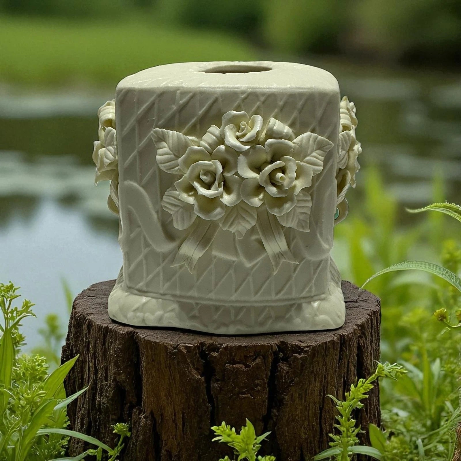 Tissue Box Ceramic Victorian Rose Cover Off-White Elegant 3-D in Ivory Flowers | eBay
