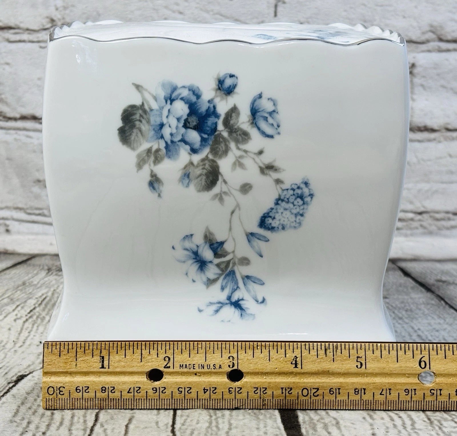 Veratex Ceramic Tissue Box Cover White Blue Roses Silver Trim Gray Leaves Mint | eBay