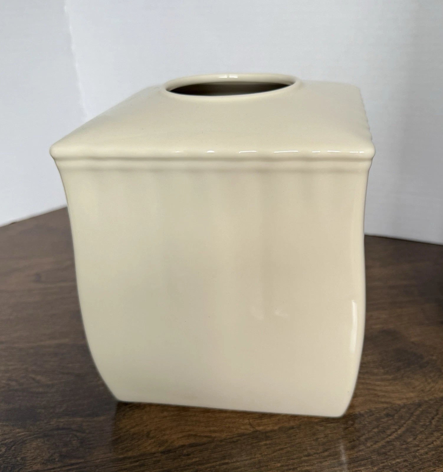 Lenox Accoutrements By Anne Griffin Ivory Bone China Tissue Box Cover Vanity | eBay