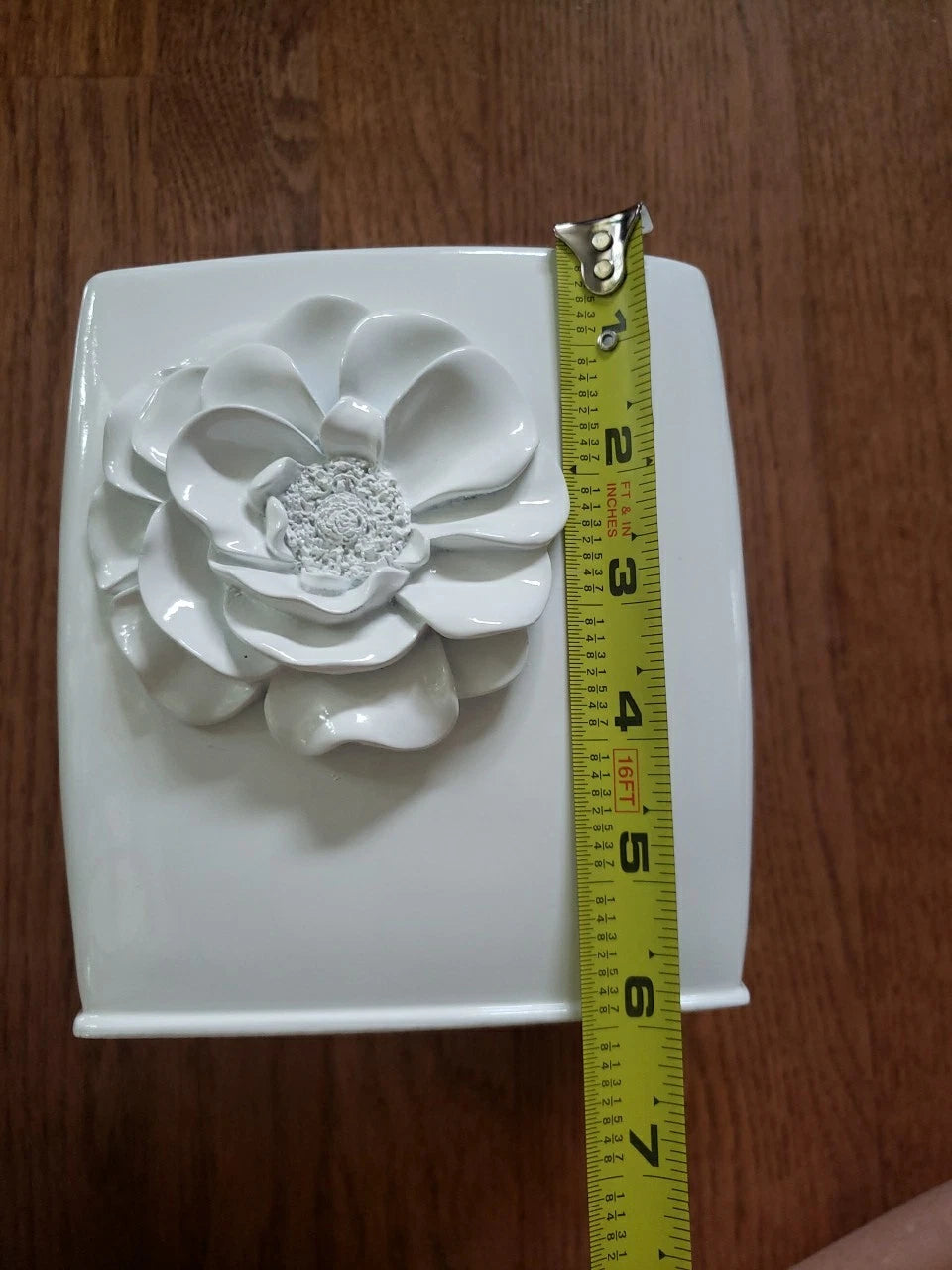 New Saturday Knight Keila Rose White Tissue Box Cover 6x5.5x5.5" Resin | eBay