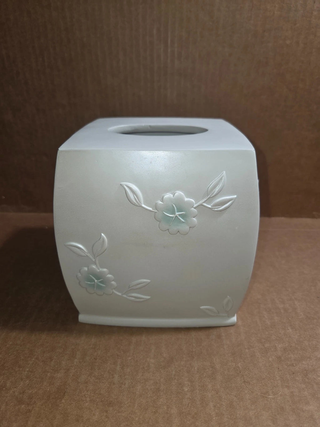 Tissue Box Cover Square Ceramic White with White Flowers with Pale Green Center. | eBay