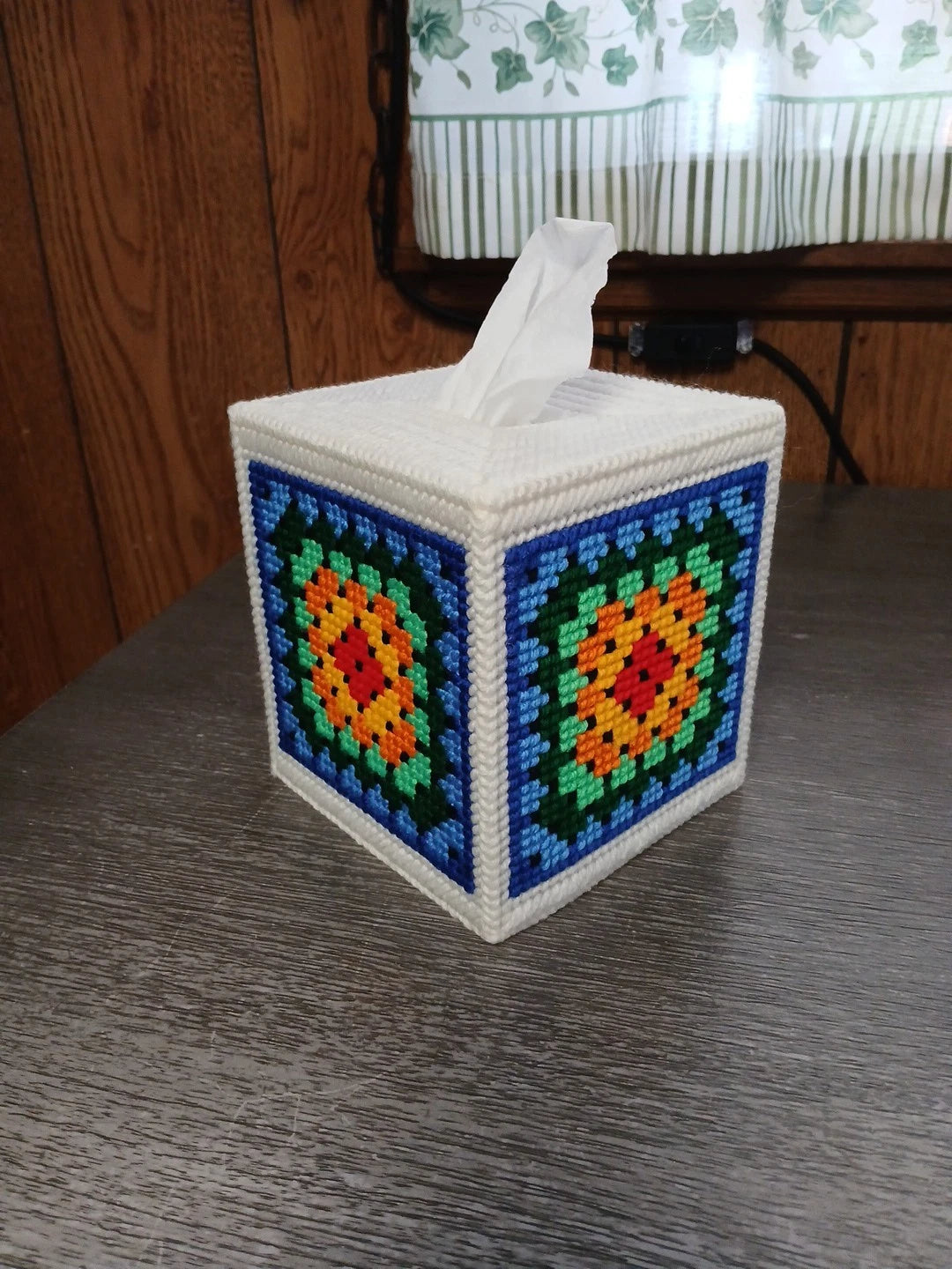 Granny Square Tissue Box Cover, Plastic Canvas | eBay