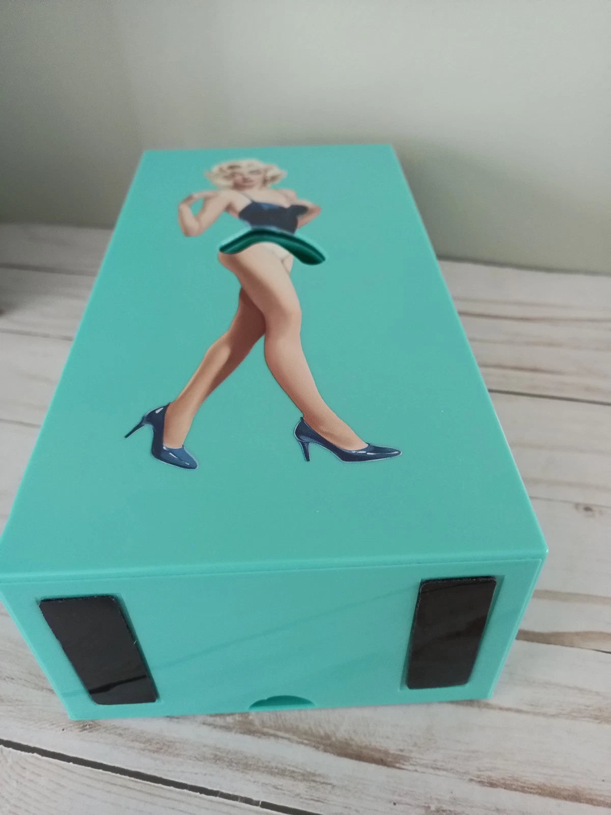 💋Marilyn Monroe Inspired Flowing Skirt Adjustable Tissue Box w Box | eBay