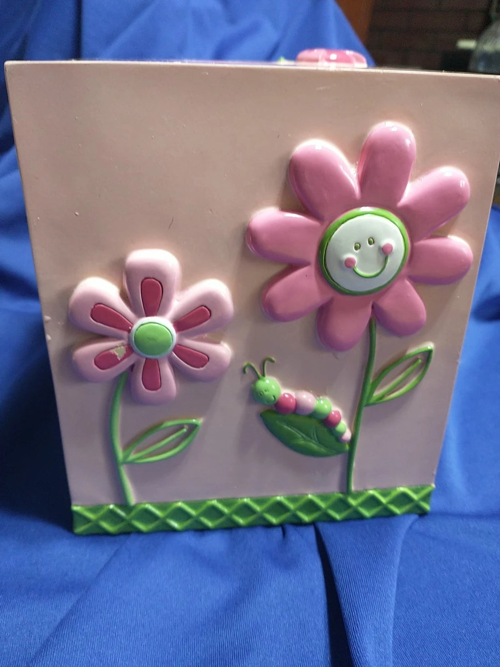 KH BUTTERFLY GARDEN TISSUE BOX COVER PINK FLOWERS CATERPILLAR LADY BUG RESIN | eBay
