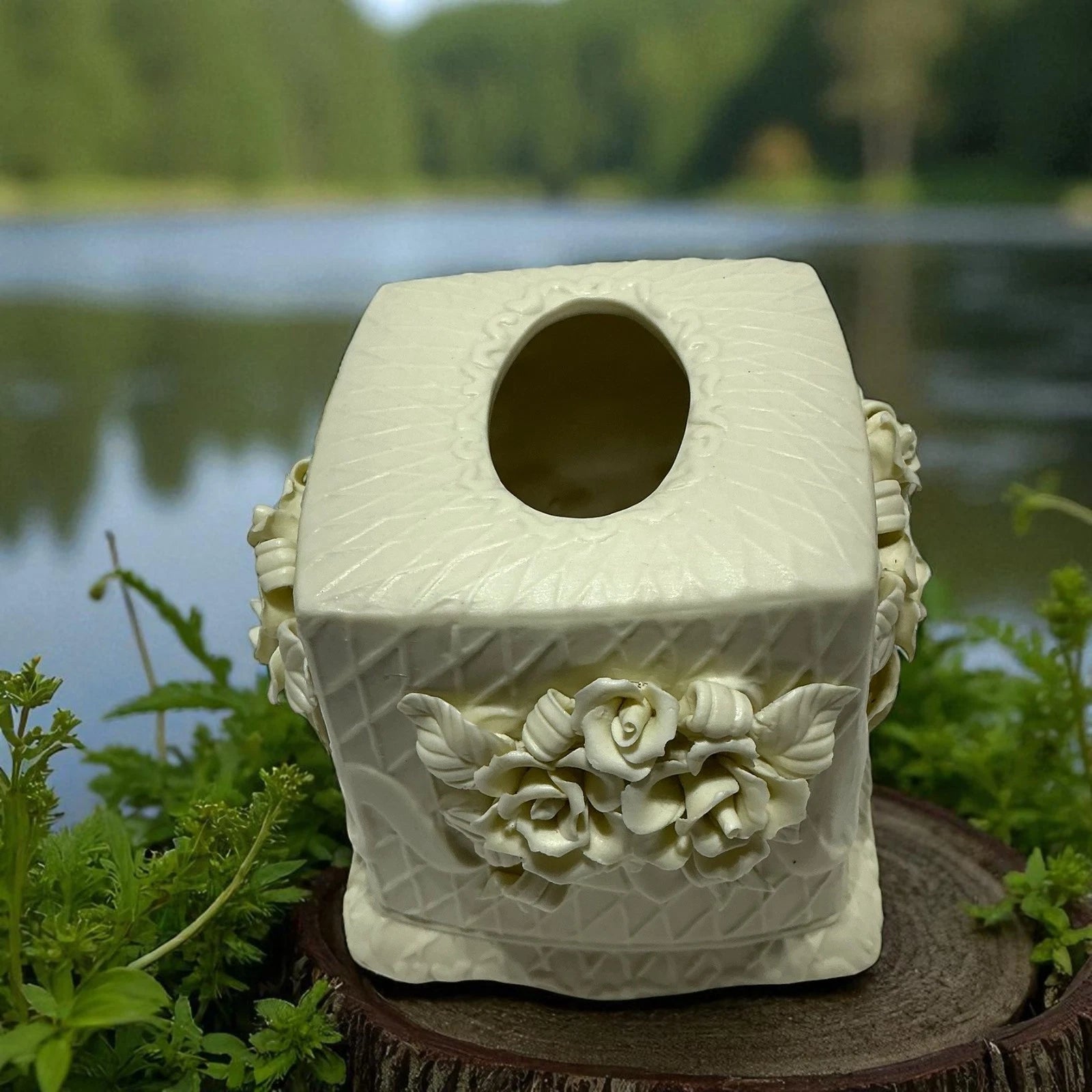 Tissue Box Ceramic Victorian Rose Cover Off-White Elegant 3-D in Ivory Flowers | eBay
