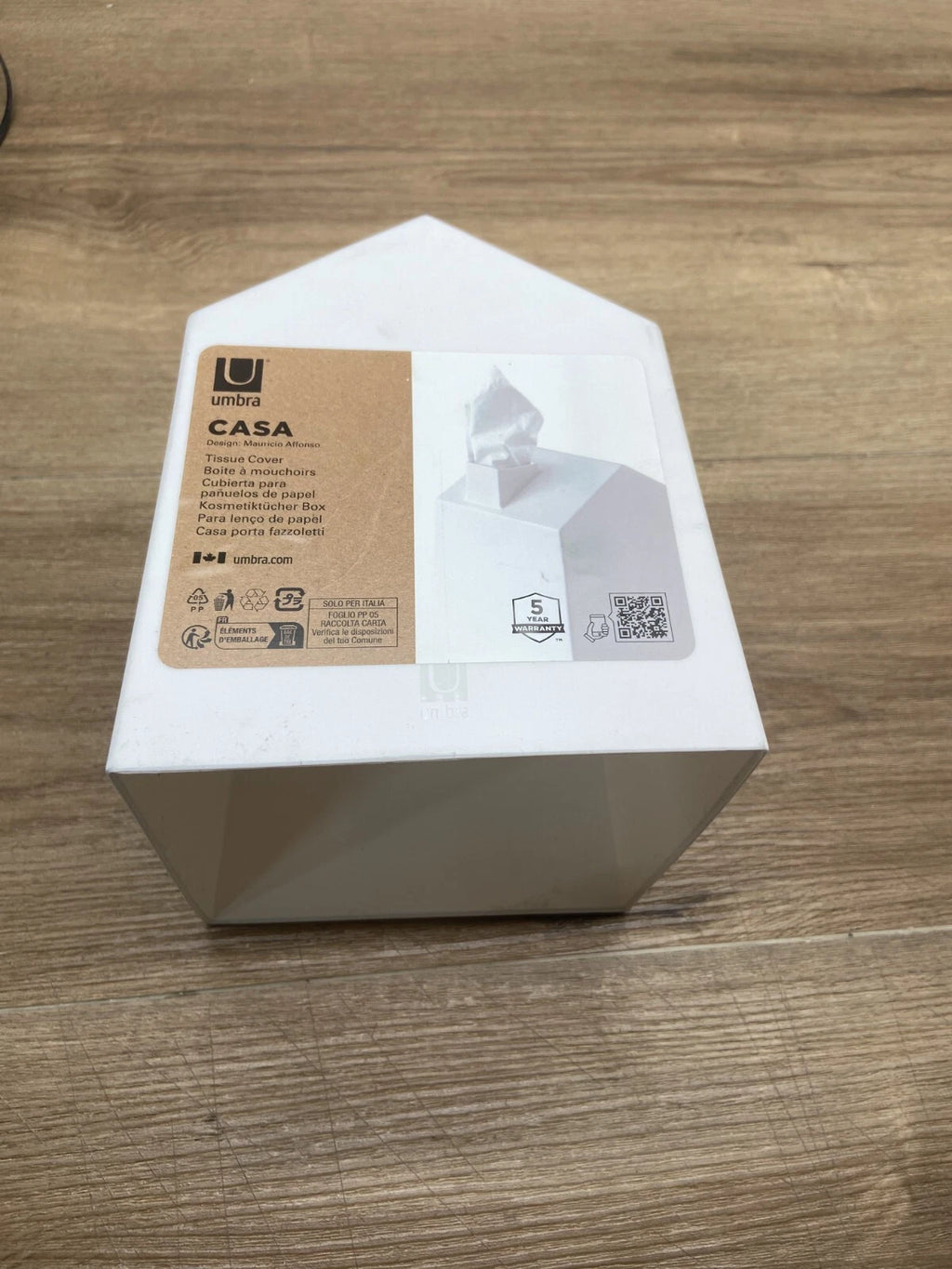 Umbra 023340 Casa Tissue Box Cover - House Shaped Square Tissue Box Holder White | eBay