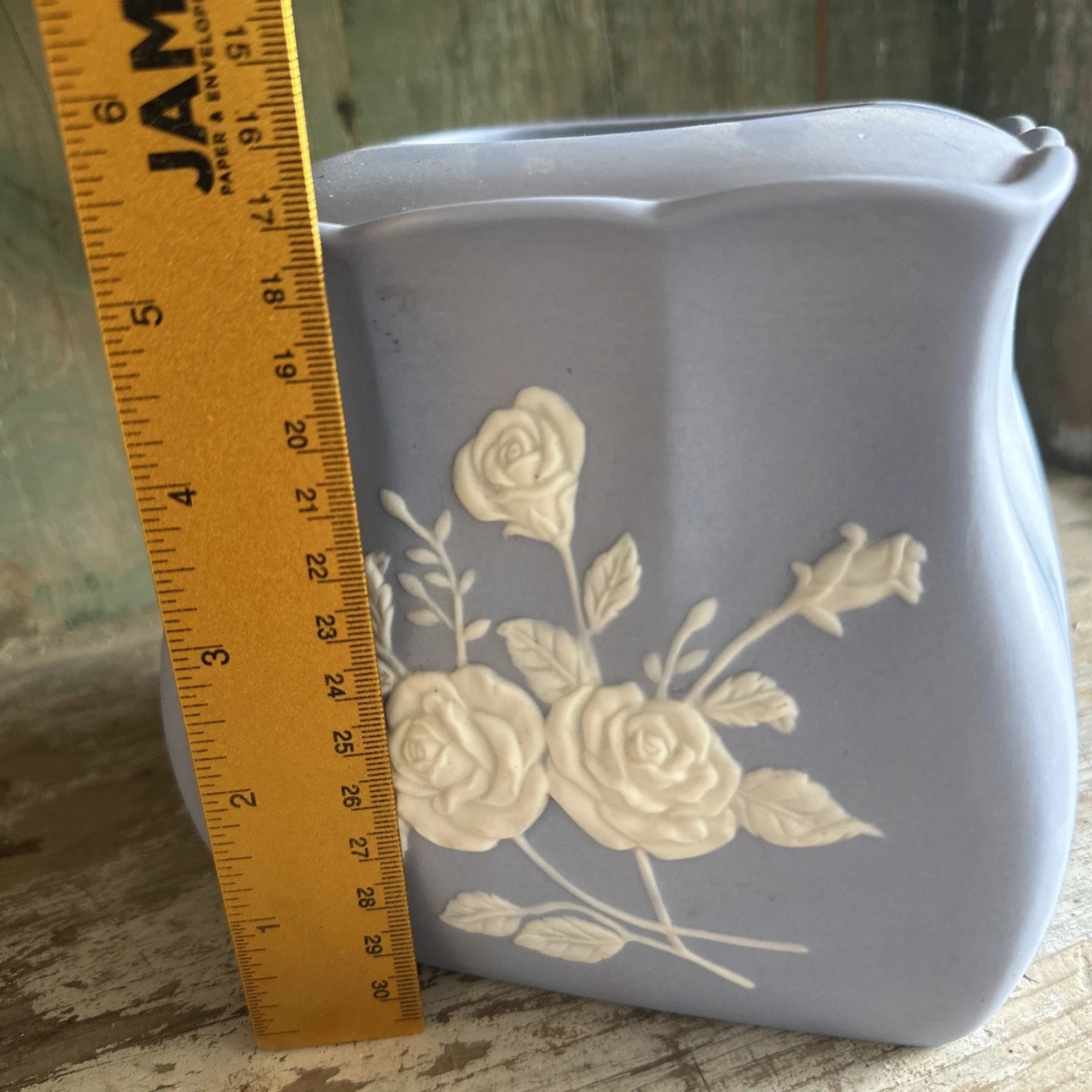 Vintage Duck Egg Blue Soap Stone Tissue Holder With White Roses | eBay