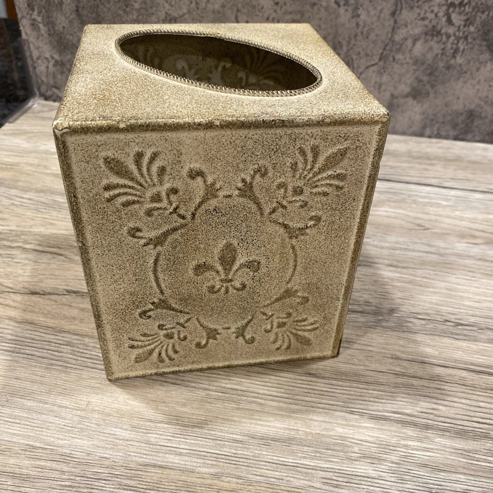 Decorative square tissue box holder from crazy mountain | eBay