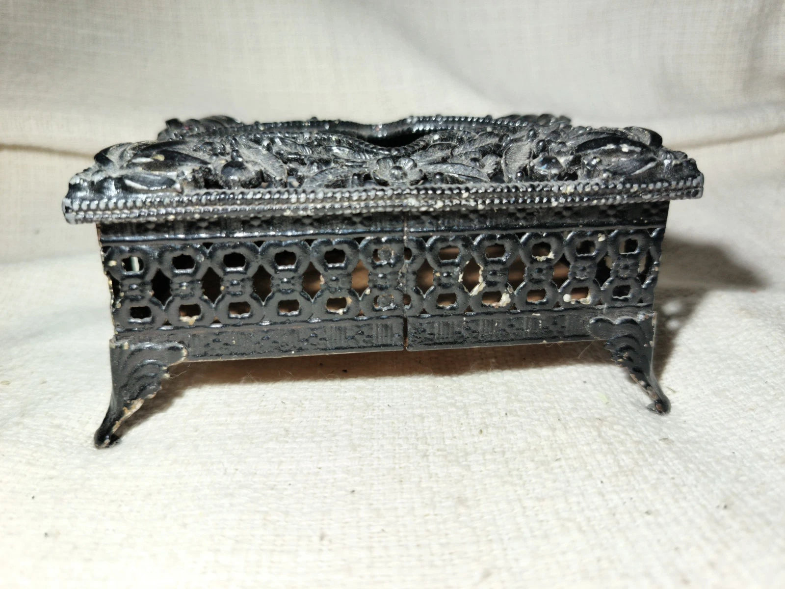 Vtg Pocket Small Tissue Holder Black Ormolu Filigree Ornate Regency 4.5” | eBay