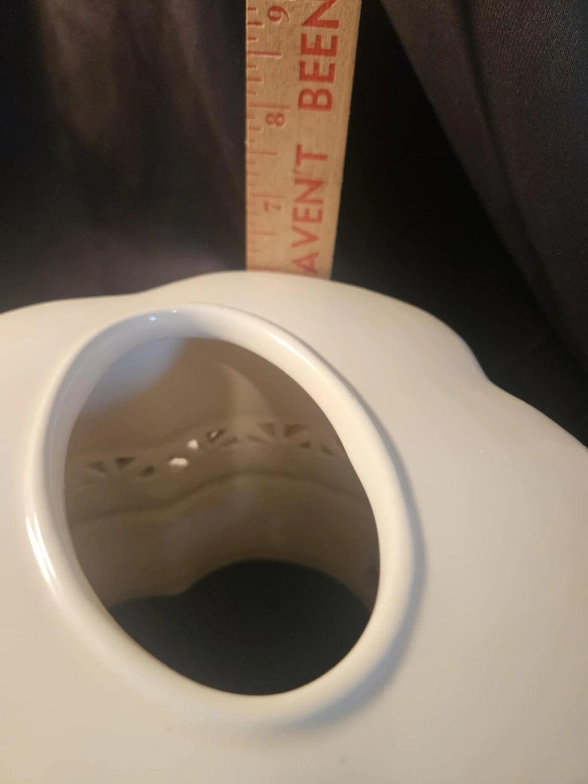 Beautiful Shaped White Colored Ceramic Tissue Box Cover Great W/Any Decor | eBay