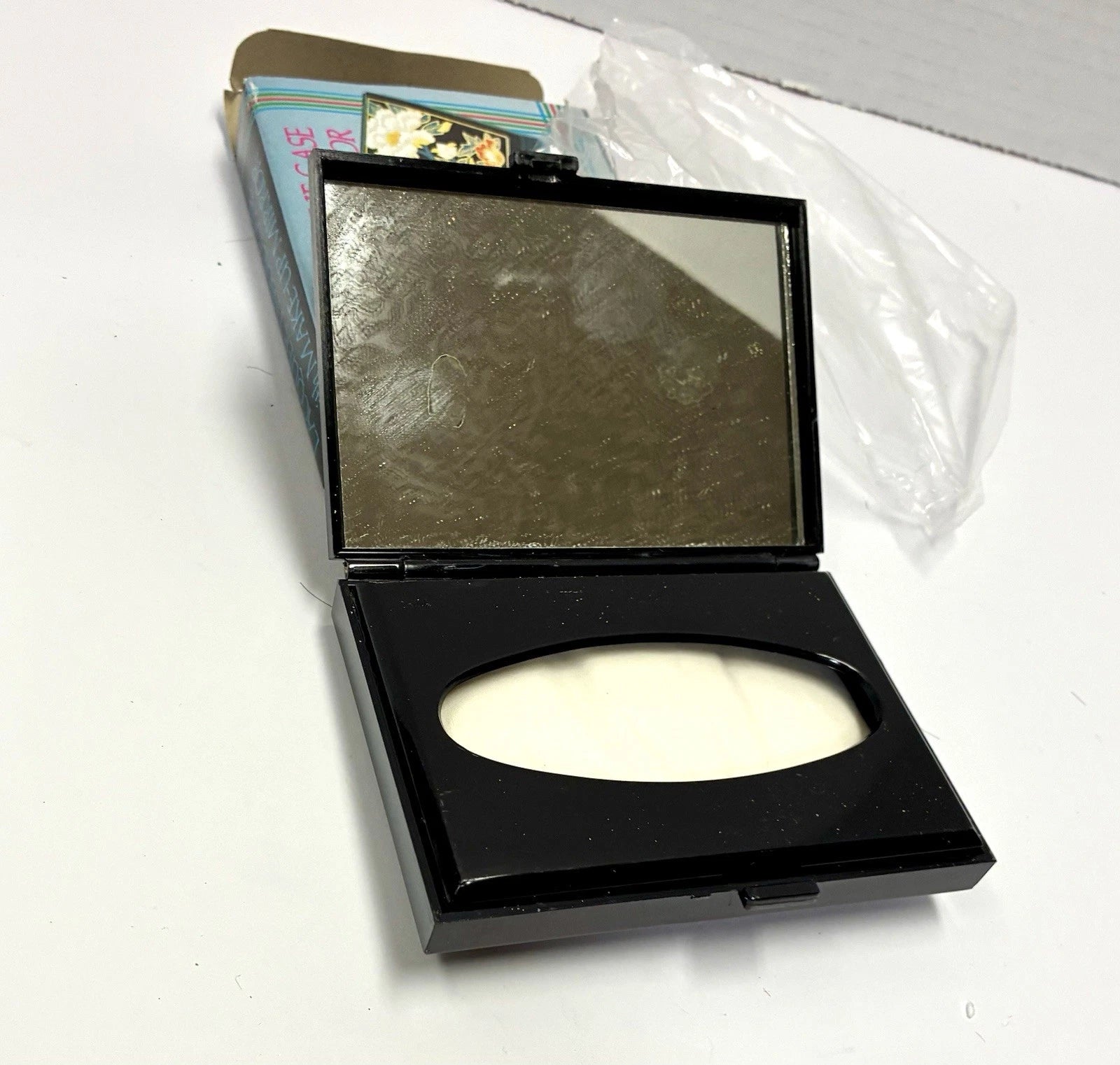 Vintage Decorative Tissue Box With Mirror Purse Size New In Package | eBay