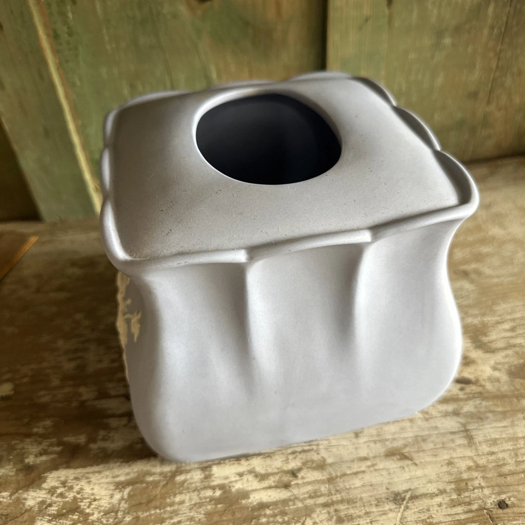 Vintage Duck Egg Blue Soap Stone Tissue Holder With White Roses | eBay