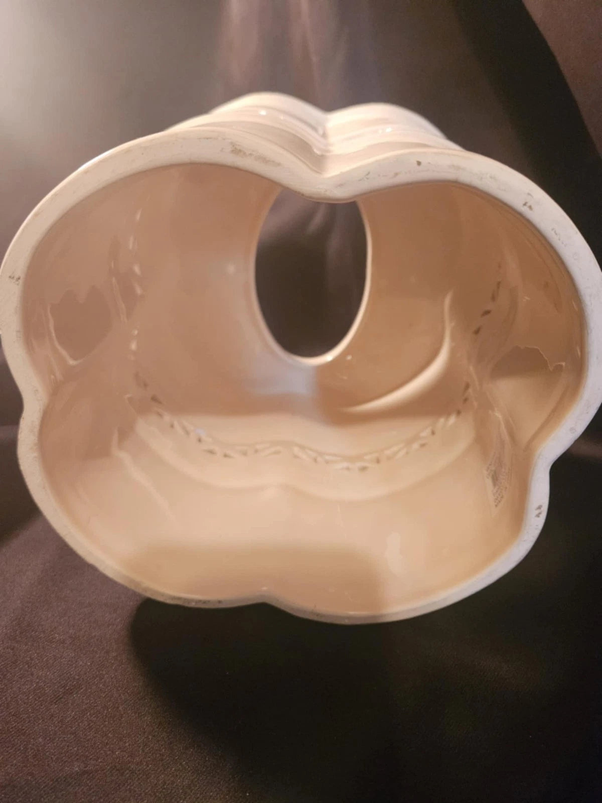 Beautiful Shaped White Colored Ceramic Tissue Box Cover Great W/Any Decor | eBay