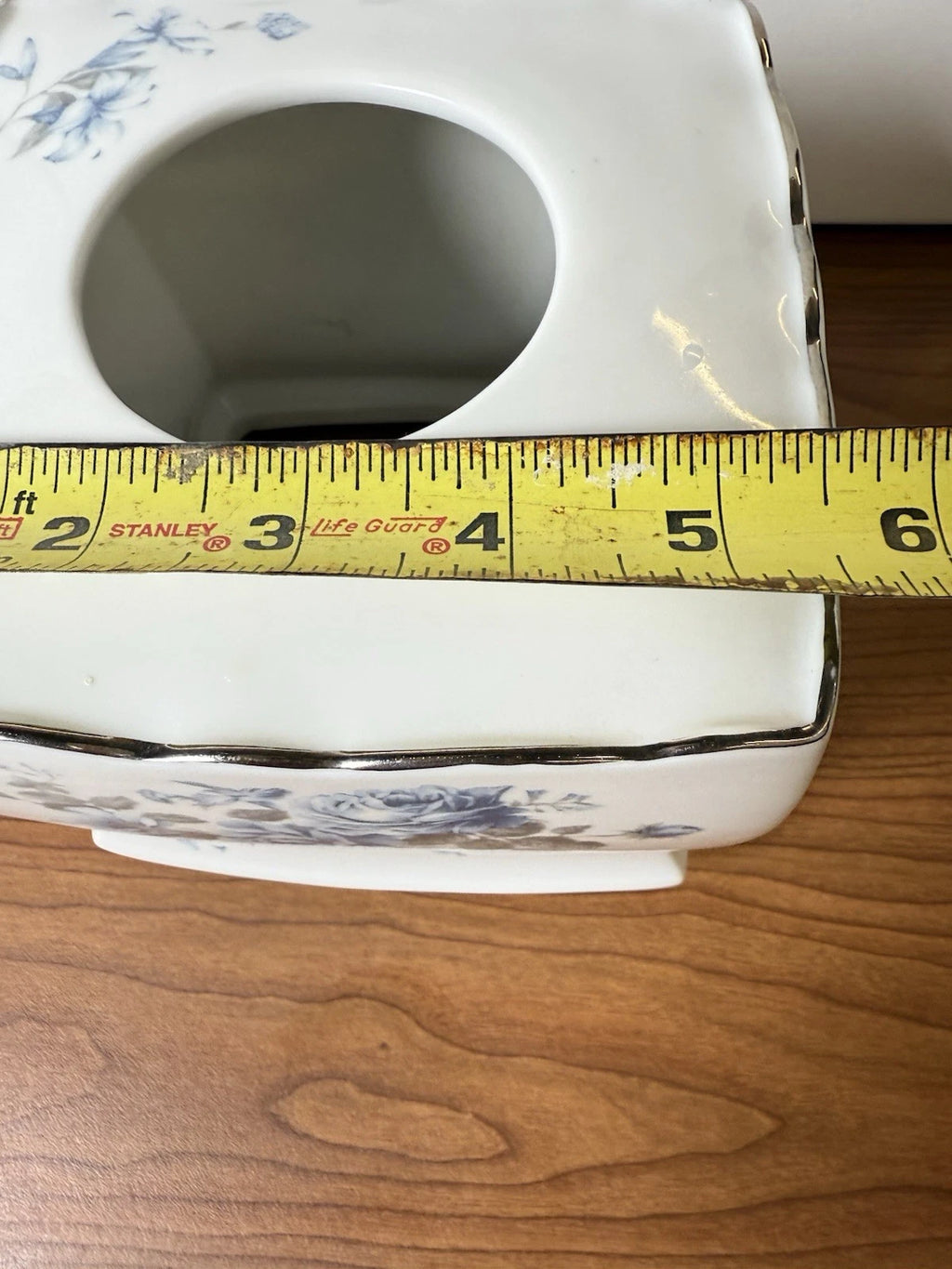 Veratex Tissue Box Cover White Blue Roses Silver Trim Gray Leaves MINT Condition | eBay