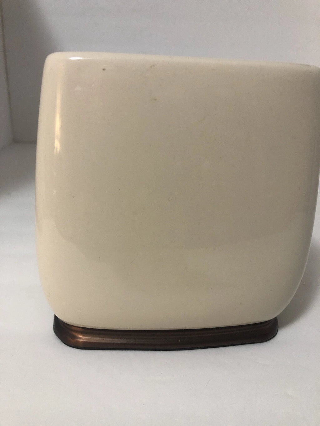 Ceramic Square Tissue Box Cover Cream W/Bronze border on bottom | eBay