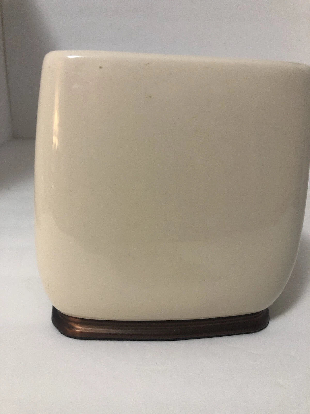 Ceramic Square Tissue Box Cover Cream W/Bronze border on bottom | eBay