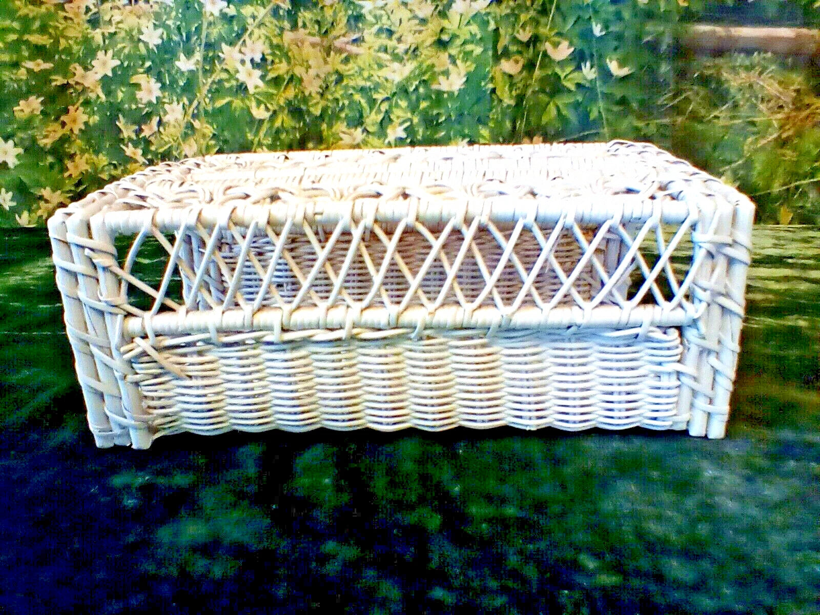 VINTAGE WHITE WICKER TISSUE BOX COVER RETRO MID CENTURY Cottage Beach Decor | eBay