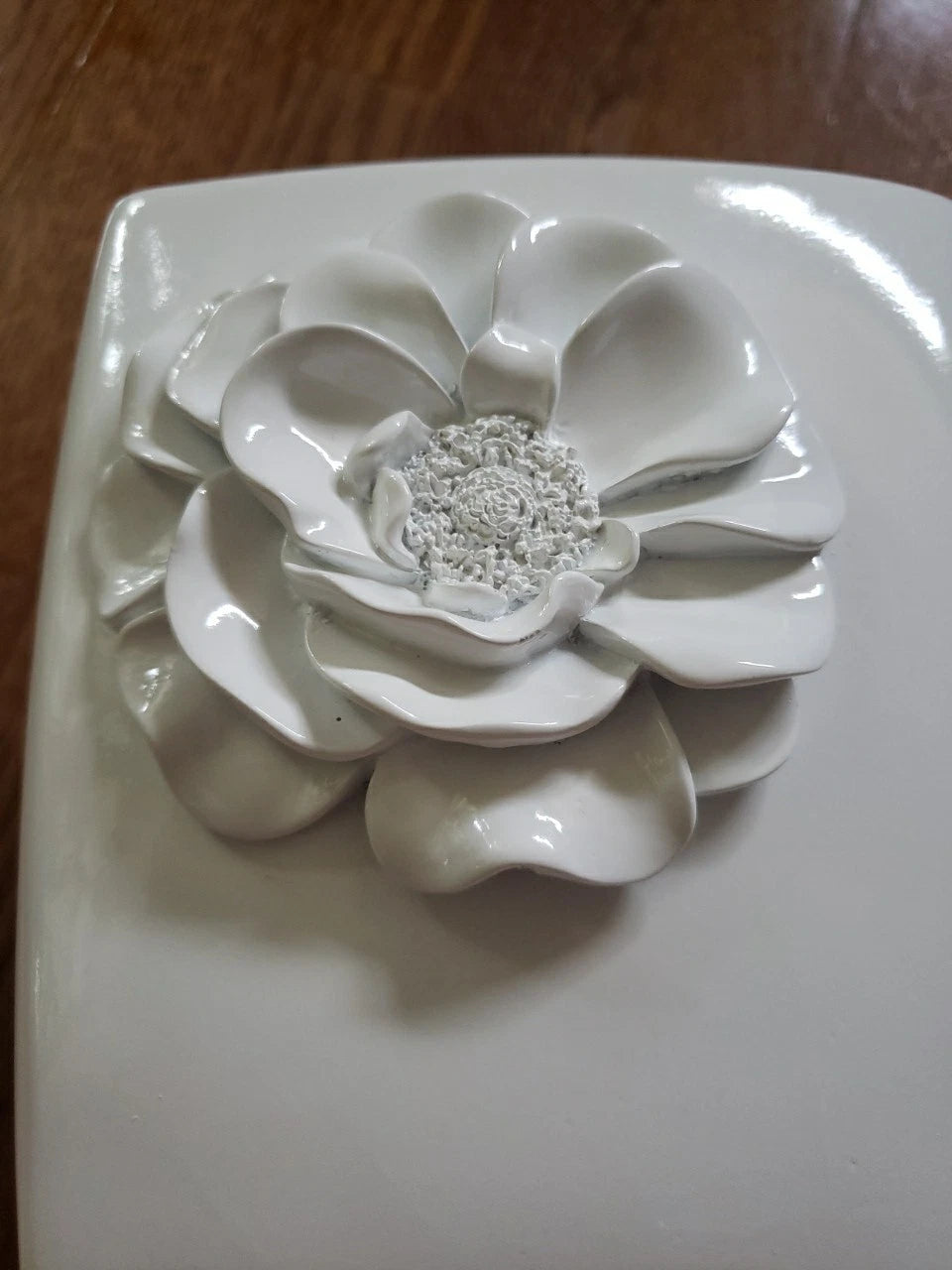 New Saturday Knight Keila Rose White Tissue Box Cover 6x5.5x5.5" Resin | eBay