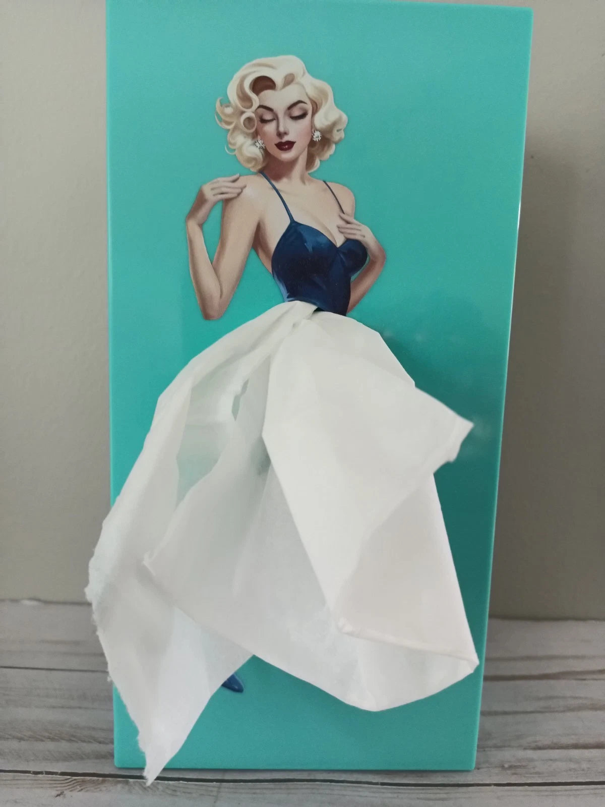 💋Marilyn Monroe Inspired Flowing Skirt Adjustable Tissue Box w Box | eBay