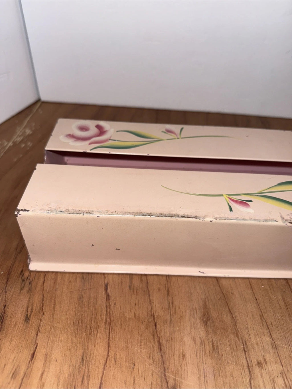VTG Metal Pink Hand Painted Rose Wall Mount Tissue Holder/Box Holder | eBay