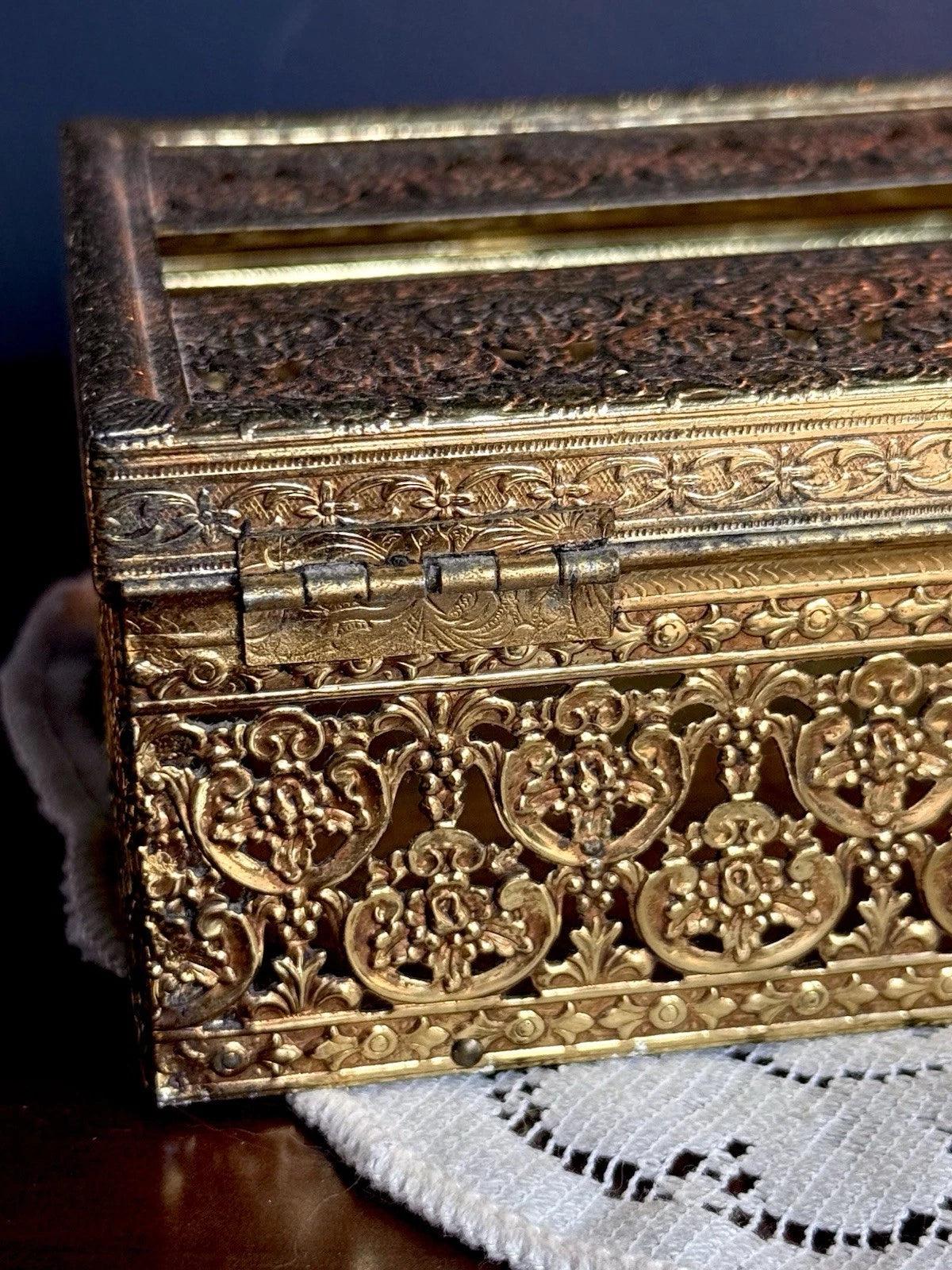 Vintage Gold Filigree Hinged Tissue Box Cover | Ornate Hollywood Regency Style | eBay