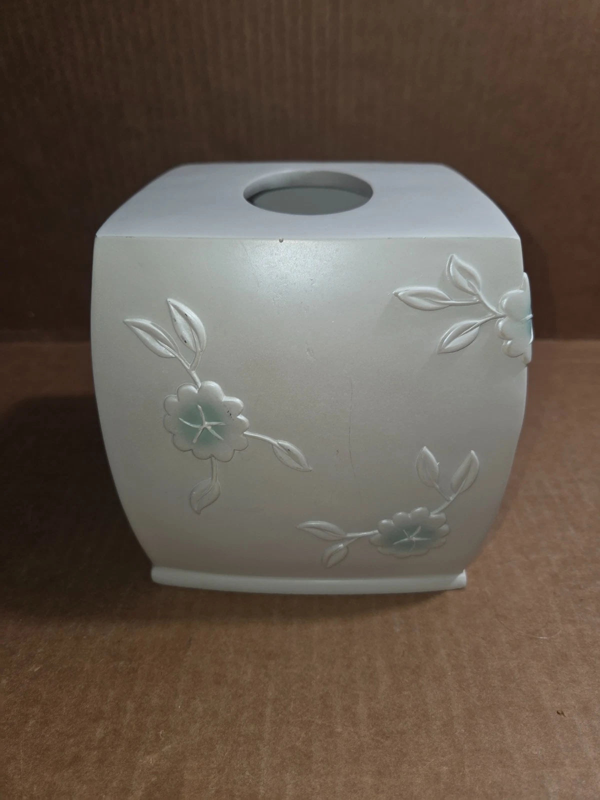 Tissue Box Cover Square Ceramic White with White Flowers with Pale Green Center. | eBay